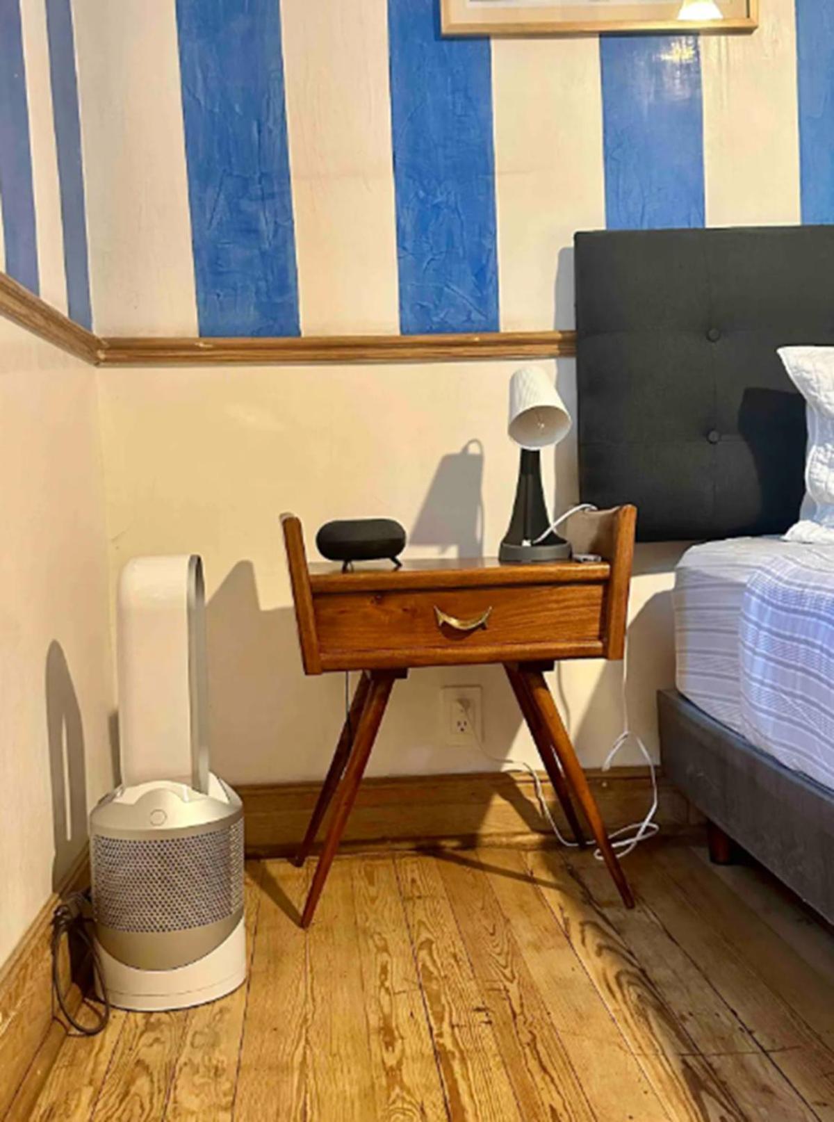 1br With Tube Perfect Location